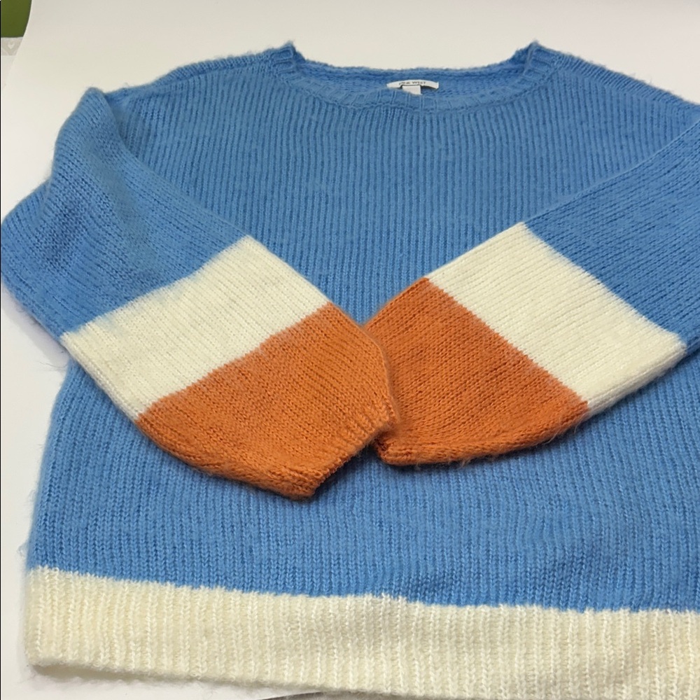 Nine West Women's Soft Blue Crew Neck Sweater - Picture 6 of 16